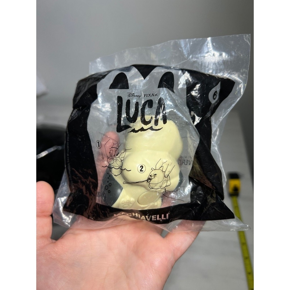 2021 McDonalds Happy Meal Disney Pixar Luca Machiavelli Cat Squirt Toy #6 ~ New